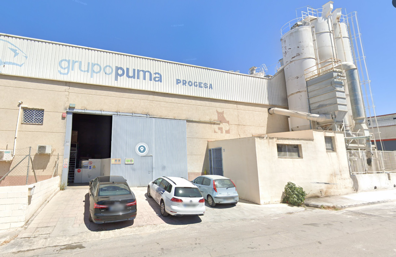 Polg. Ind. Juncaril, Peligros (Granada)